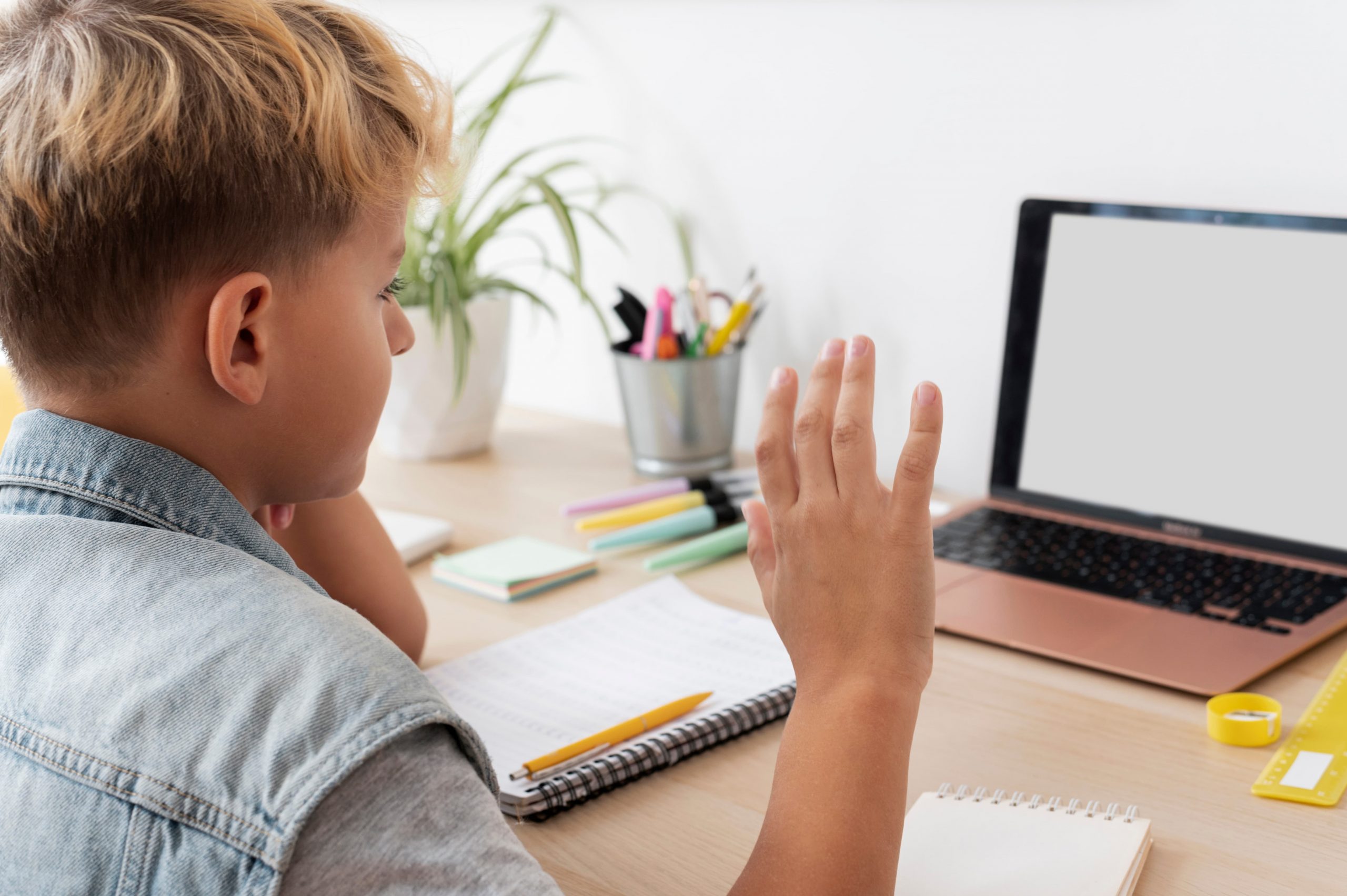 ¡Comienza el año escolar con energía! Descubre los cursos de inglés y pintura que marcarán la diferencia